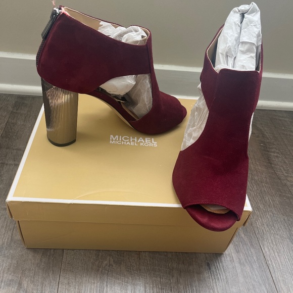 MICHAEL Michael Kors - Picture 1 of 7